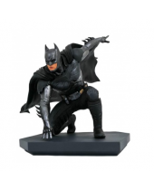 DC Gallery Injustice 2 PVC socha Batman 15 cm